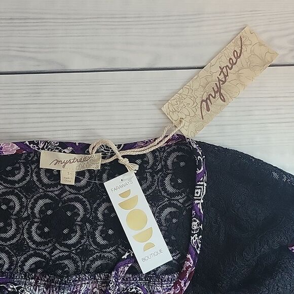 Mystree patchwork print with black lace womens peasant blouse Size S NWT - Picture 9 of 15